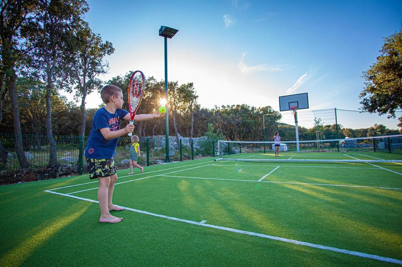 Mobile Homes Lopari Nerezine Holiday park