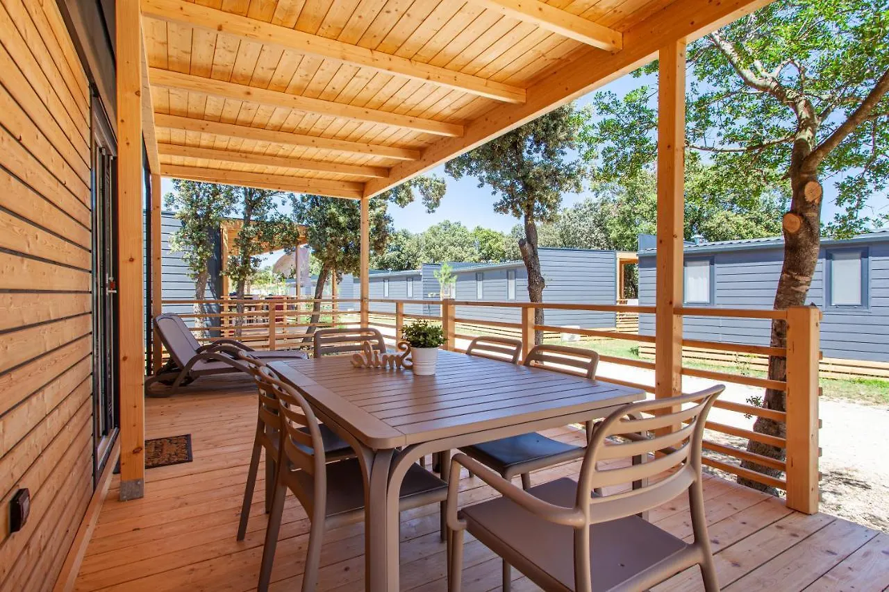 Holiday park Mobile Homes Lopari Nerezine