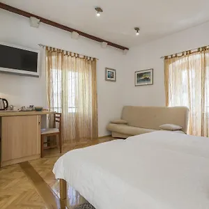  Apartment Carrara Kroatien