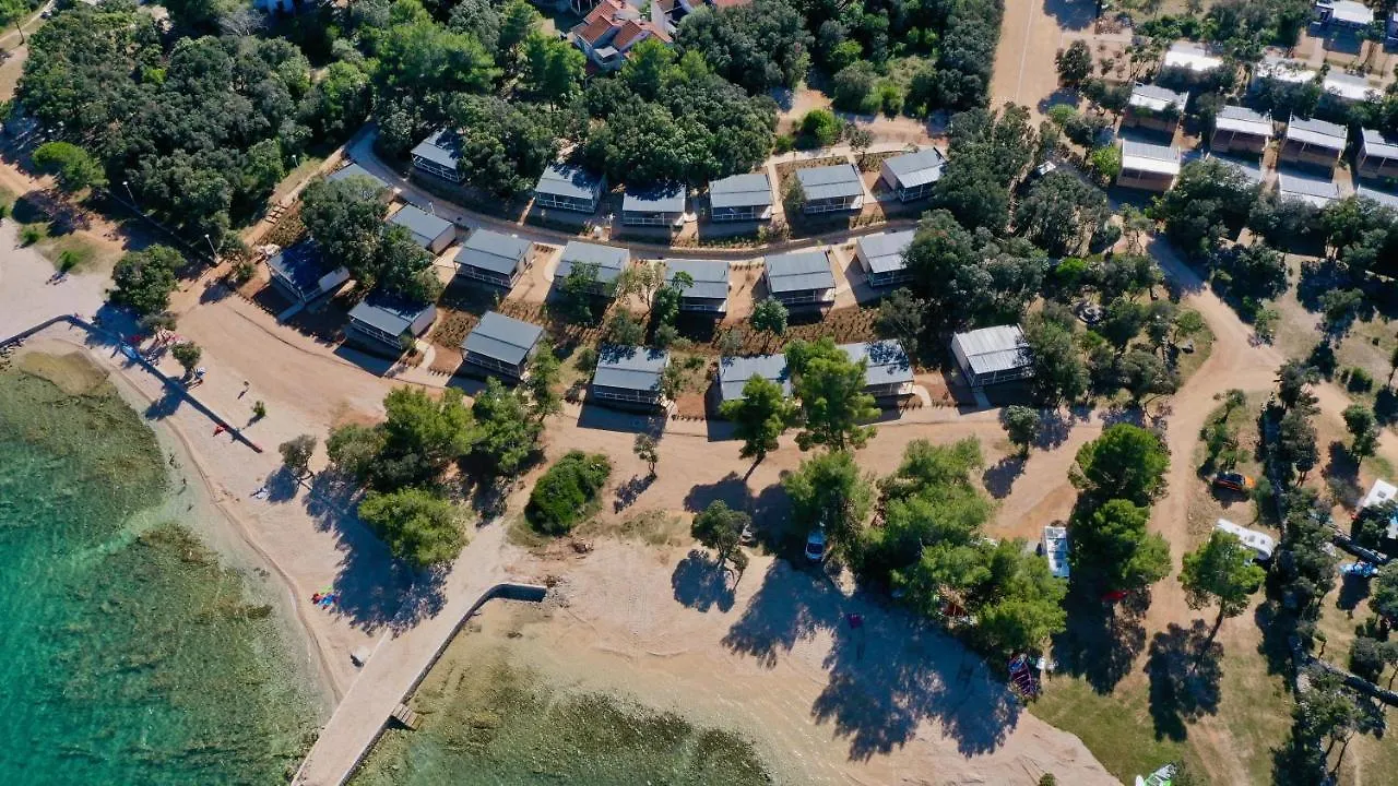 Holiday park Mobile Homes Lopari Nerezine