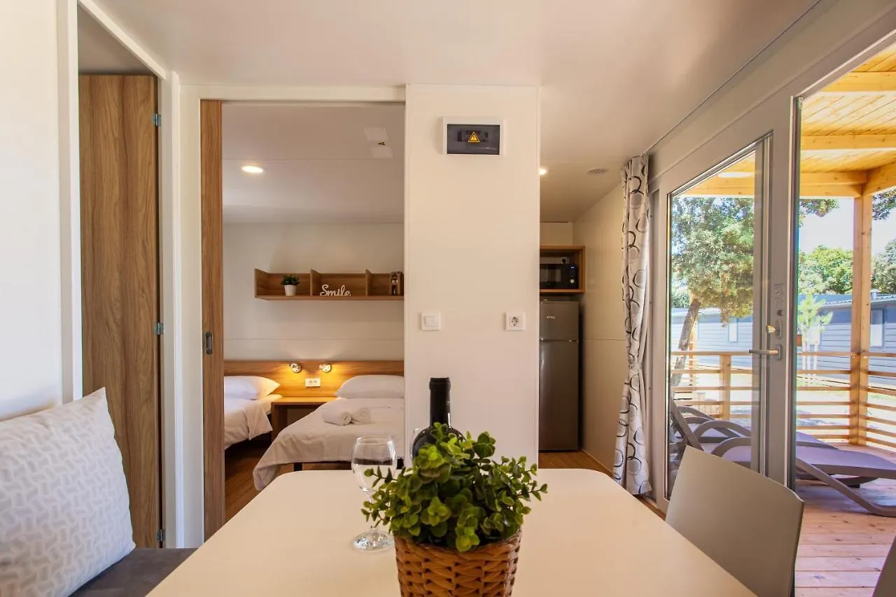 Mobile Homes Lopari Nerezine 4*,