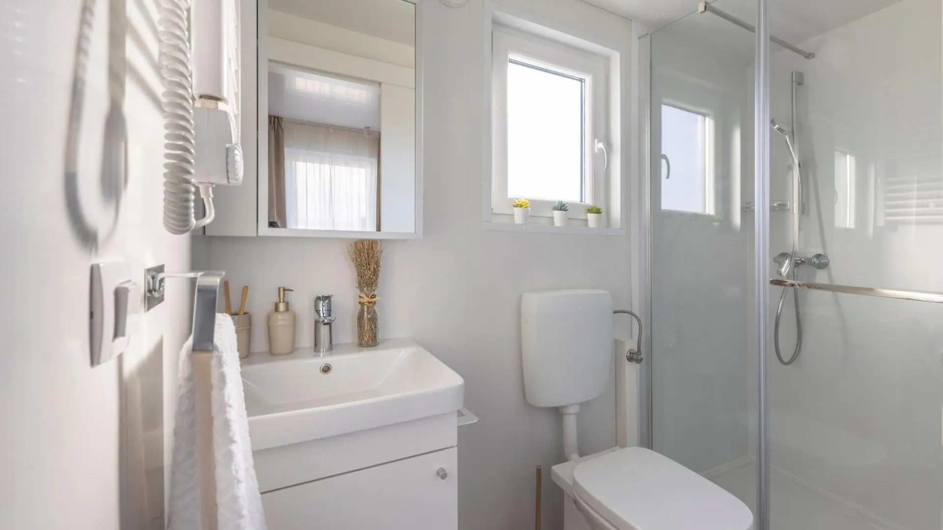 Mobile Homes Lopari Nerezine Croatia