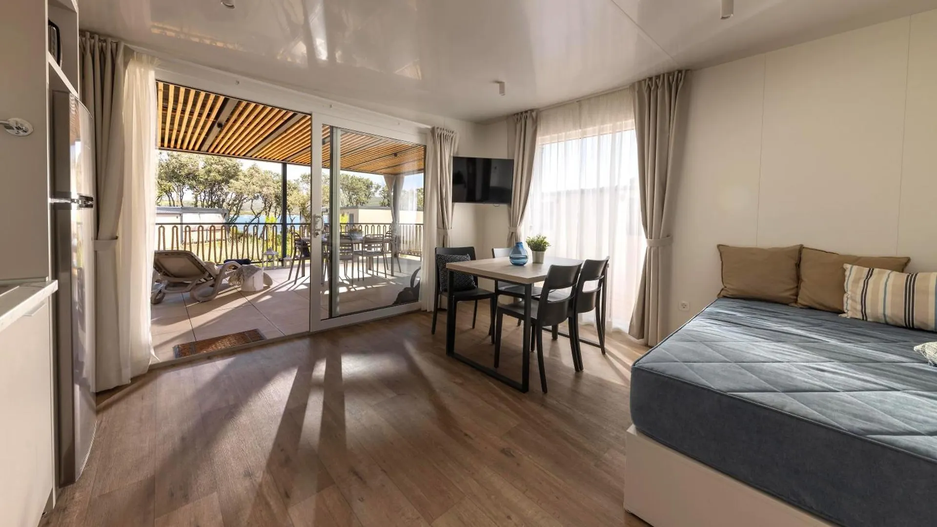 Mobile Homes Lopari Nerezine Croatia