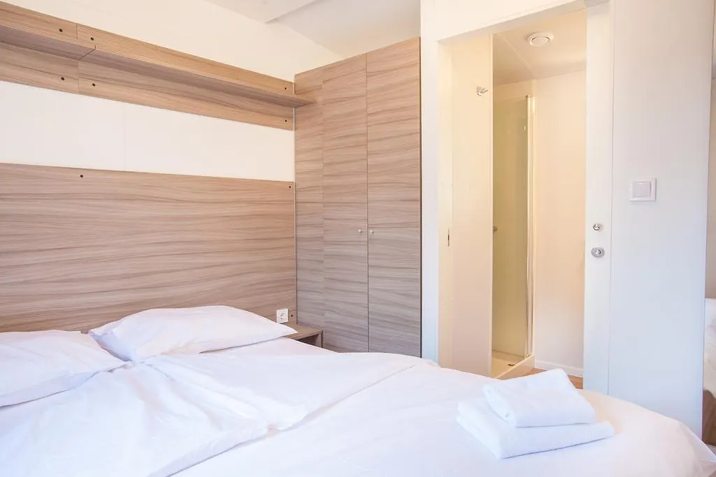 Mobile Homes Lopari Nerezine